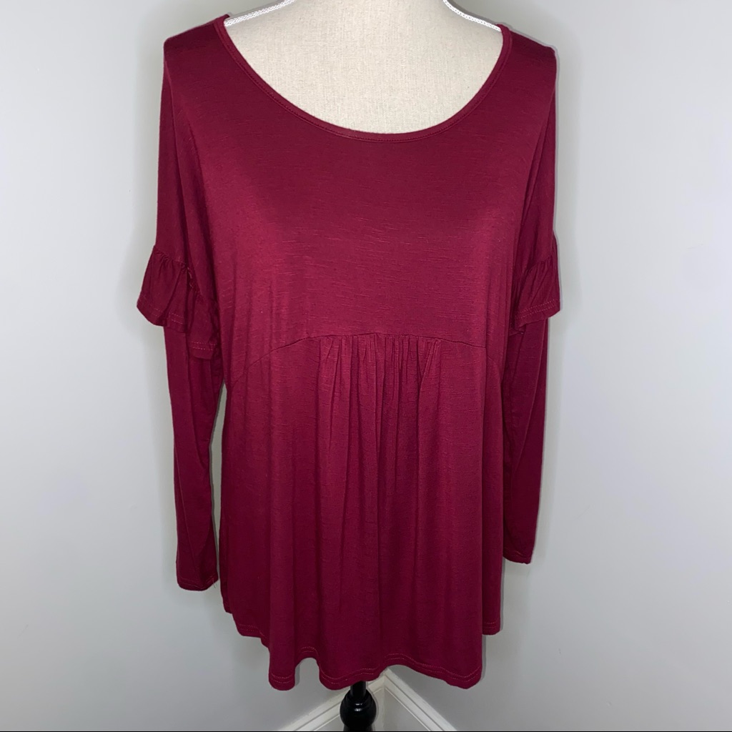 Suzanne Betro Burgundy Maroon Loose Fit Tunic Peplum Knit Top Size Medium